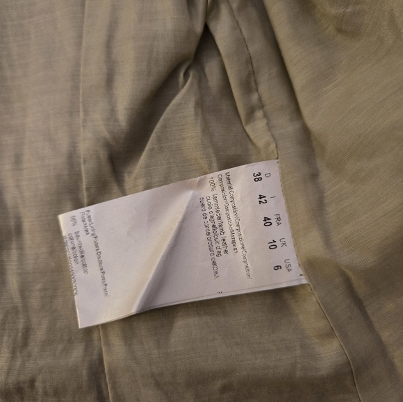 HUGO BOSS WOMEN Leather Jacket size 6 in Tan color. Great condition - Picture 5 of 5